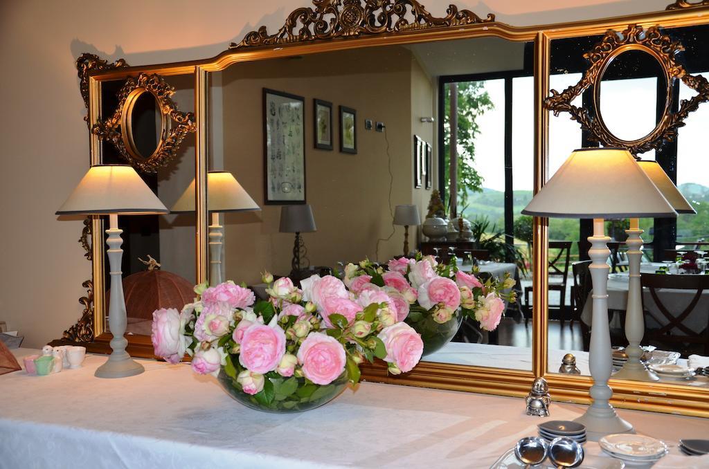 Cascina Castagneto Hotel CastellʼAlfero Buitenkant foto