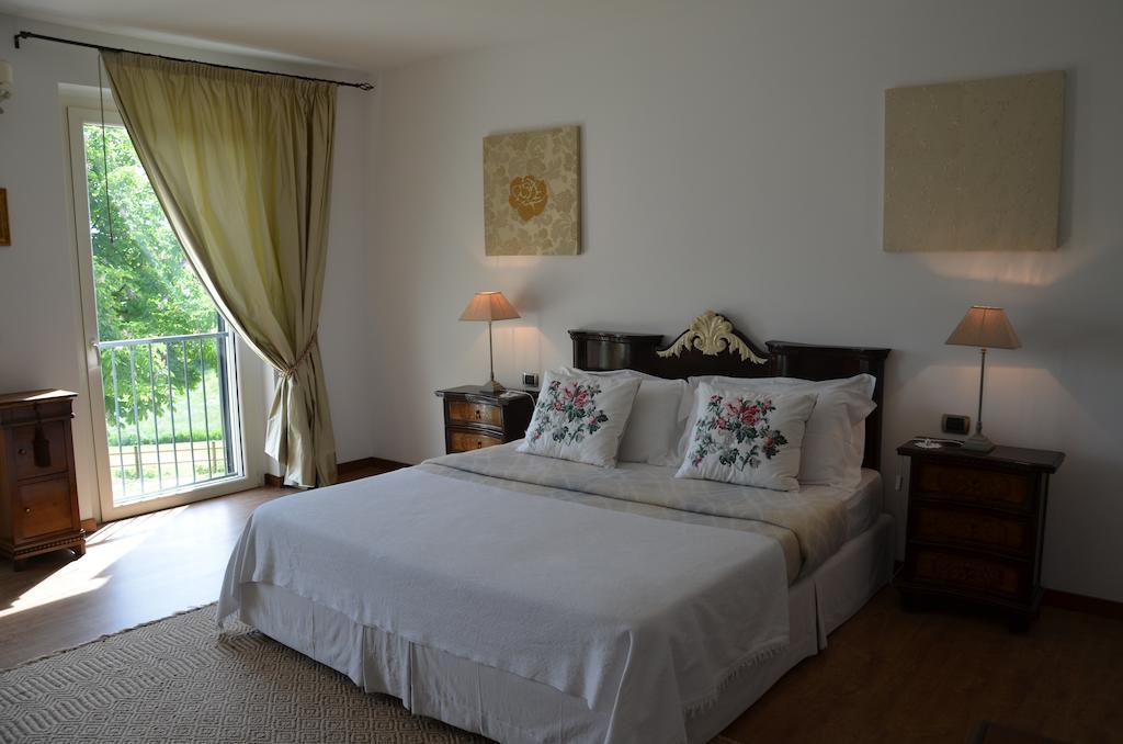 Cascina Castagneto Hotel CastellʼAlfero Kamer foto