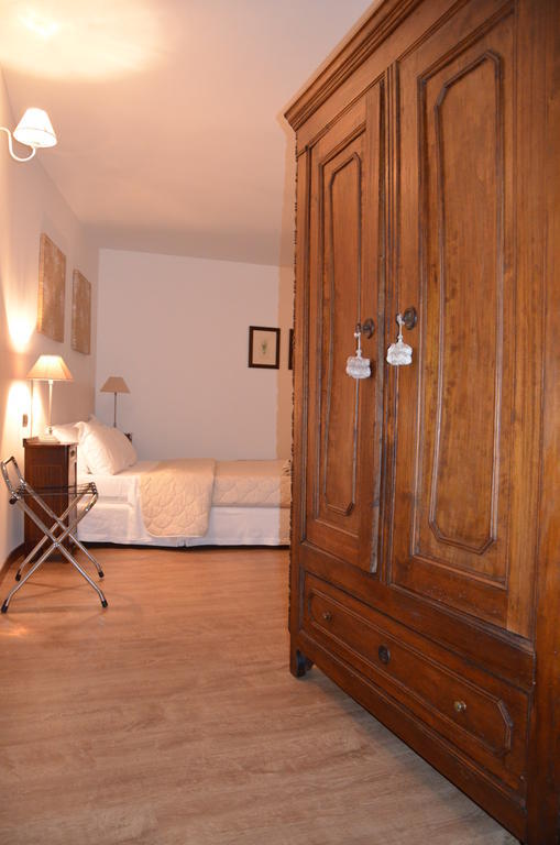 Cascina Castagneto Hotel CastellʼAlfero Kamer foto