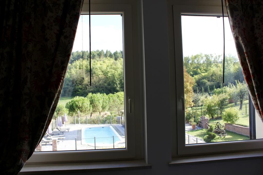 Cascina Castagneto Hotel CastellʼAlfero Buitenkant foto