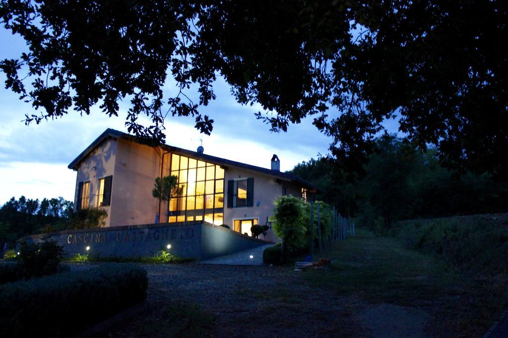 Cascina Castagneto Hotel CastellʼAlfero Buitenkant foto
